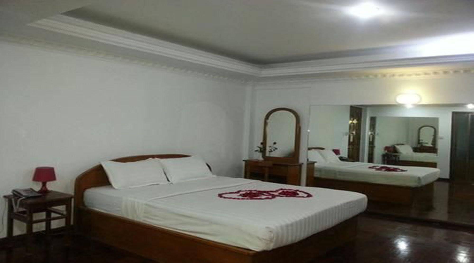 Airport Inn Gyogon Extérieur photo