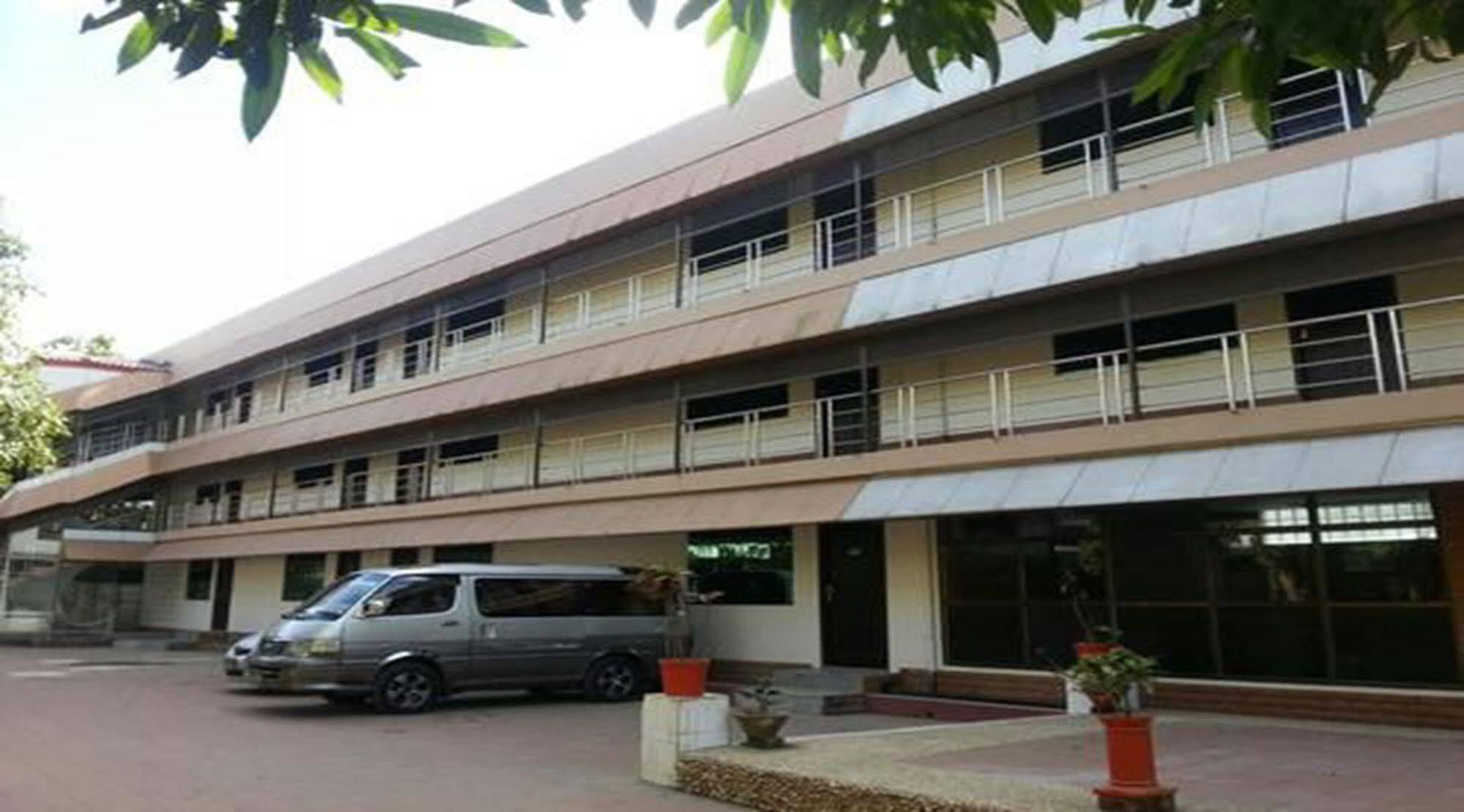 Airport Inn Gyogon Extérieur photo